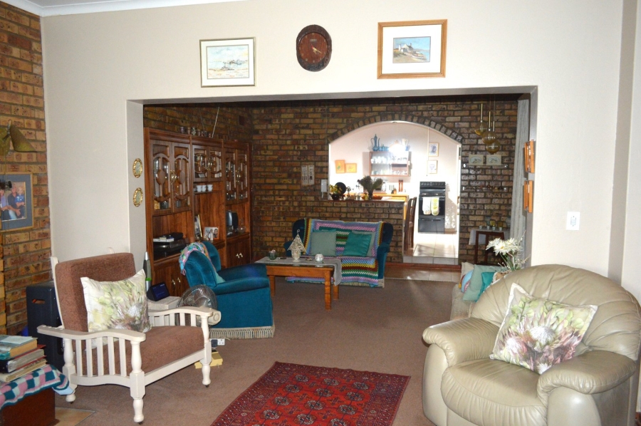 4 Bedroom Property for Sale in La Hoff North West